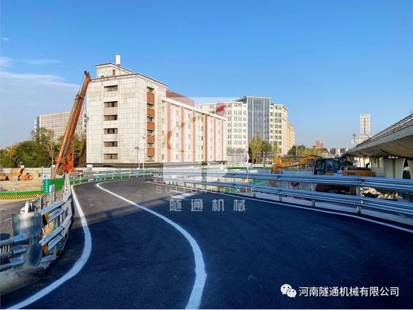 中国水利水电第七工程局有限公司成都轨道交通19号线钢便桥项目顺利通车(图3) 中国水利水电第七工程局有限公司成都轨道交通19号线钢便桥项目顺利通车(图3)