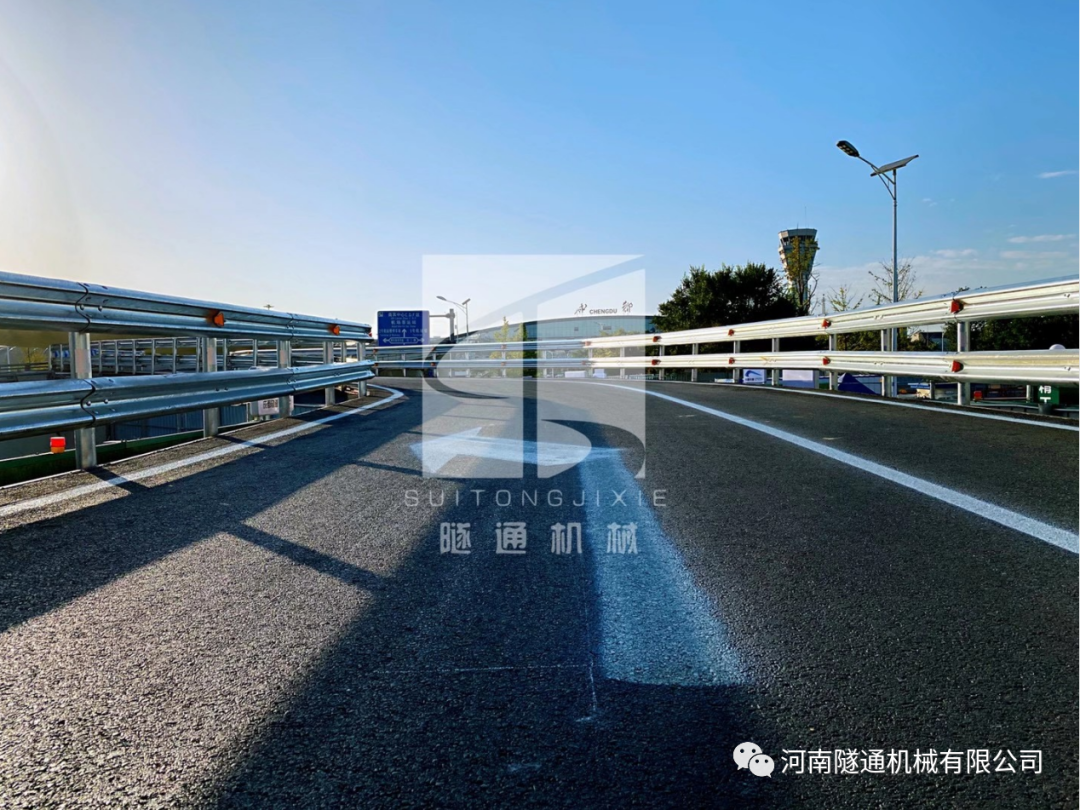中国水利水电第七工程局有限公司成都轨道交通19号线钢便桥项目顺利通车(图5) 5.png